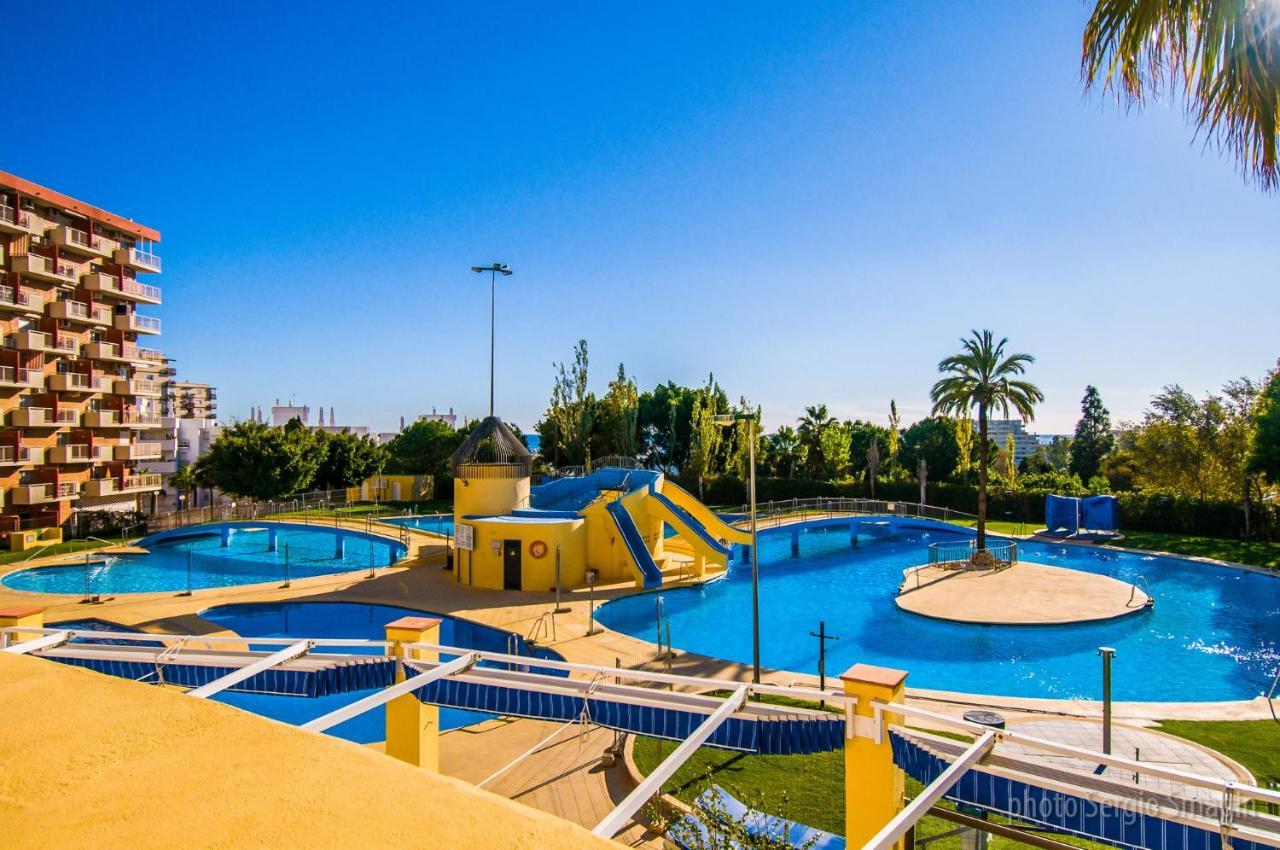 137 Minerva Apartamentos - Vista Al Mar - Piscina Y Playa - Cercano A Tren, Restaurantes Y Tiendas بينالماذينا المظهر الخارجي الصورة