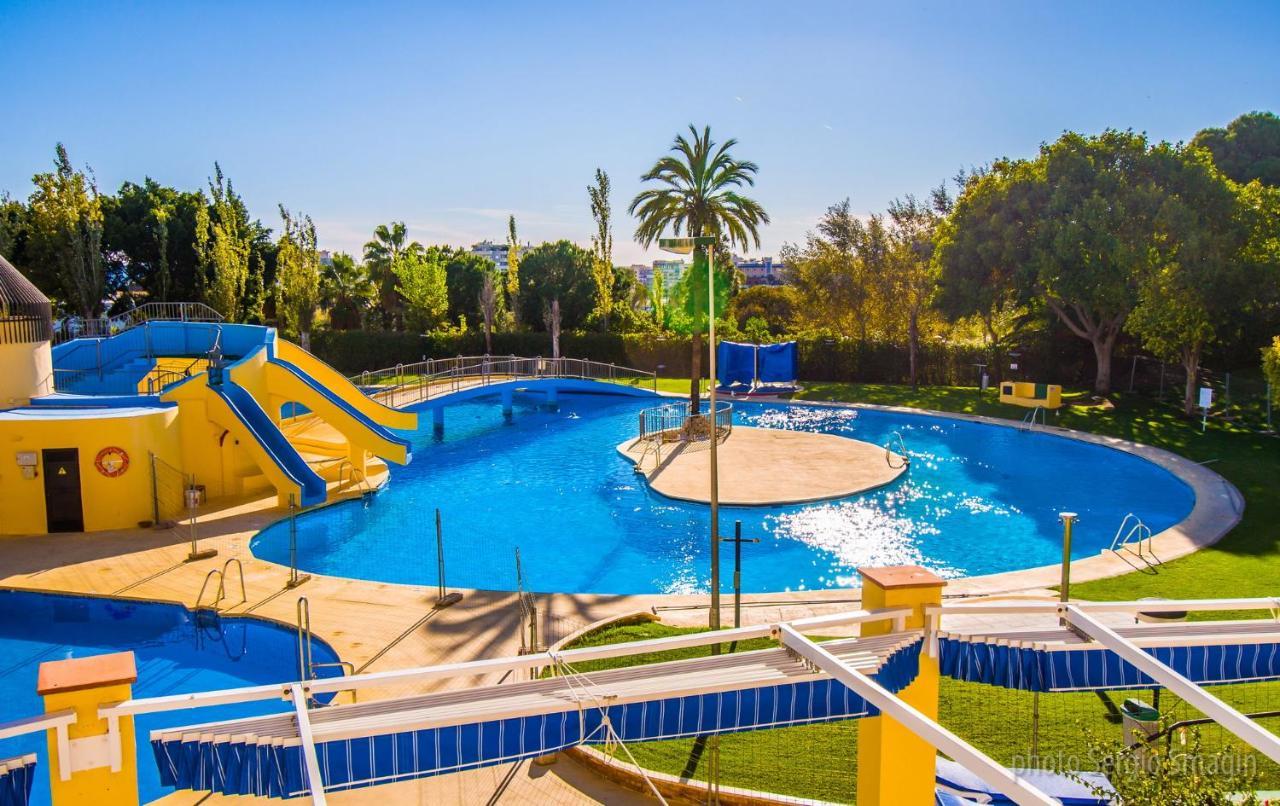 137 Minerva Apartamentos - Vista Al Mar - Piscina Y Playa - Cercano A Tren, Restaurantes Y Tiendas بينالماذينا المظهر الخارجي الصورة