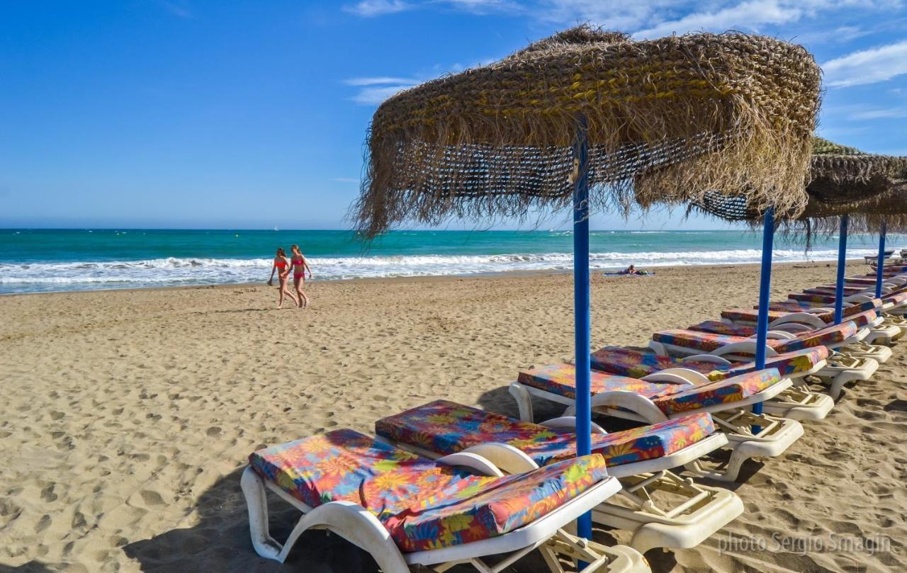 137 Minerva Apartamentos - Vista Al Mar - Piscina Y Playa - Cercano A Tren, Restaurantes Y Tiendas بينالماذينا المظهر الخارجي الصورة