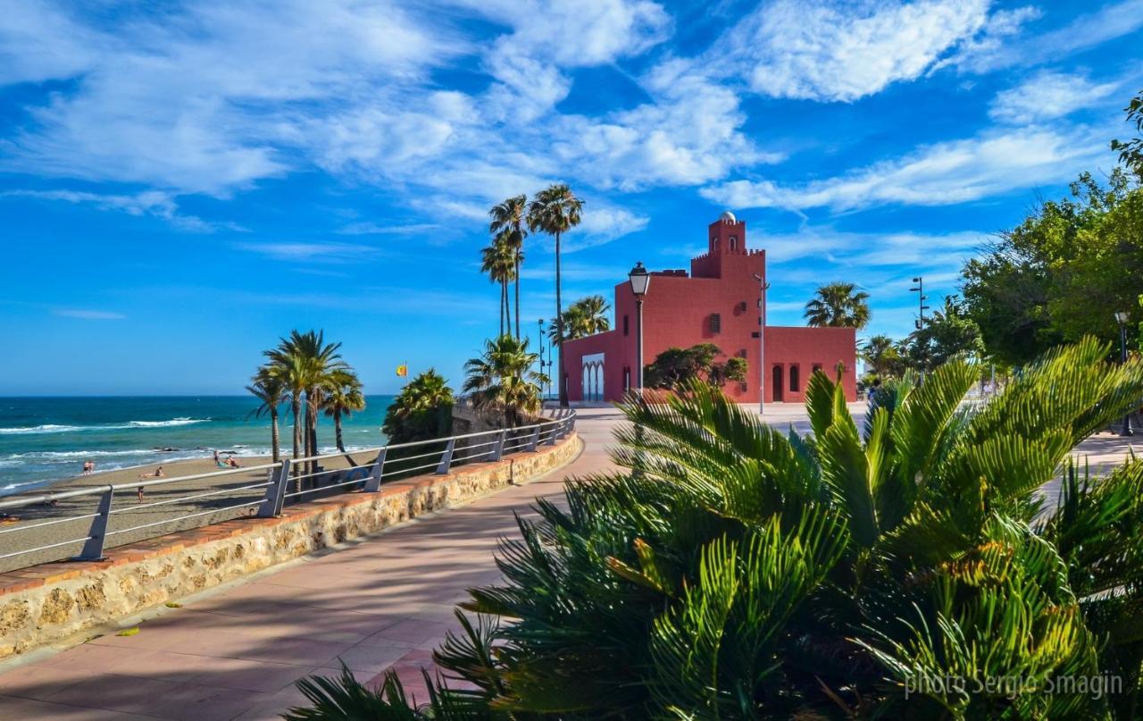 137 Minerva Apartamentos - Vista Al Mar - Piscina Y Playa - Cercano A Tren, Restaurantes Y Tiendas بينالماذينا المظهر الخارجي الصورة