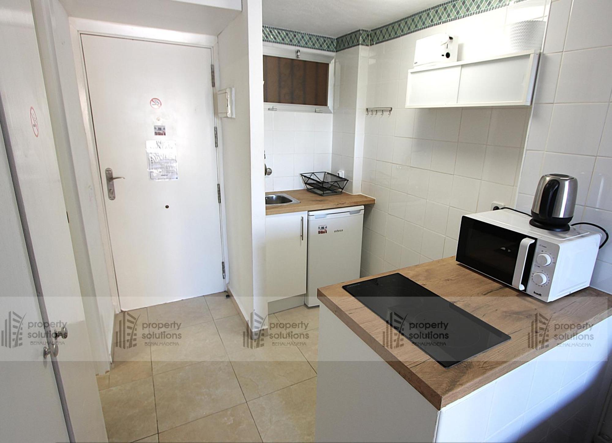 137 Minerva Apartamentos - Vista Al Mar - Piscina Y Playa - Cercano A Tren, Restaurantes Y Tiendas بينالماذينا المظهر الخارجي الصورة